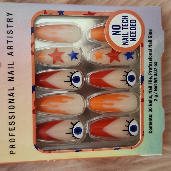 Brand New 3CT BUNDLE SALON PERFECT MODERN NOSTALGIA FALSE NAILS-M/L - Picture 5 of 5